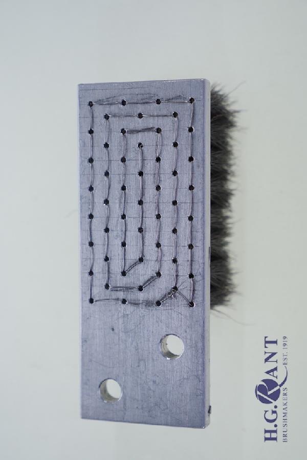 Wire Drawn Foil Brush
